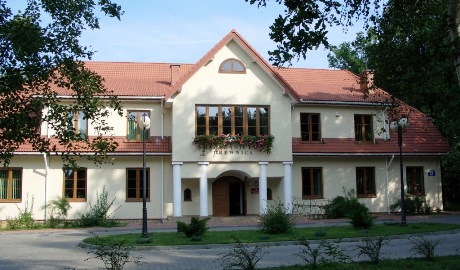 headquarters Nadleśnictwo Drewnica